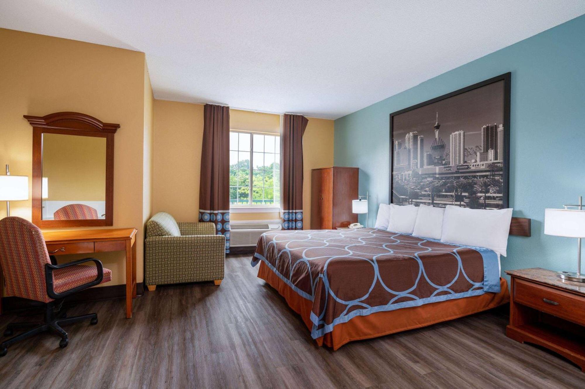 Super 8 By Wyndham Salisbury Ξενοδοχείο Εξωτερικό φωτογραφία